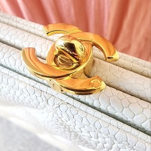 Vintage Chanel White Caviar Bag with Gold Hardware